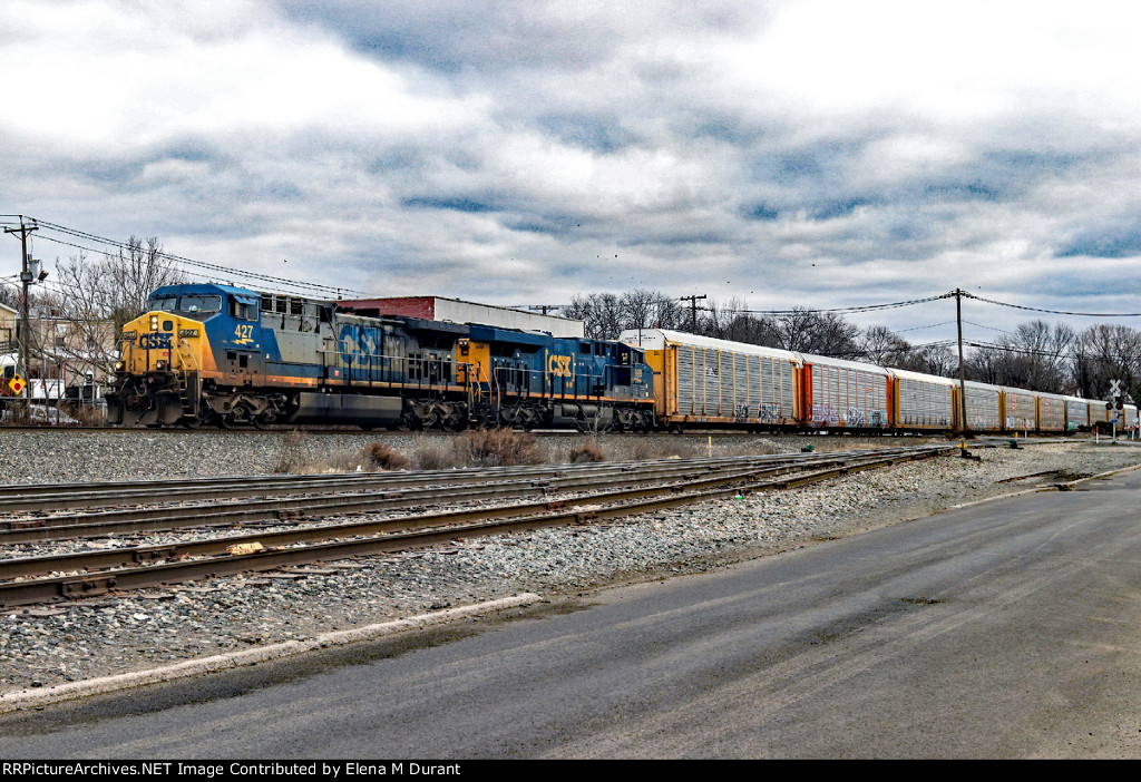 CSX 427 on M-434